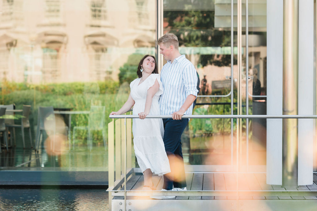 Wedding photographer at vmfa